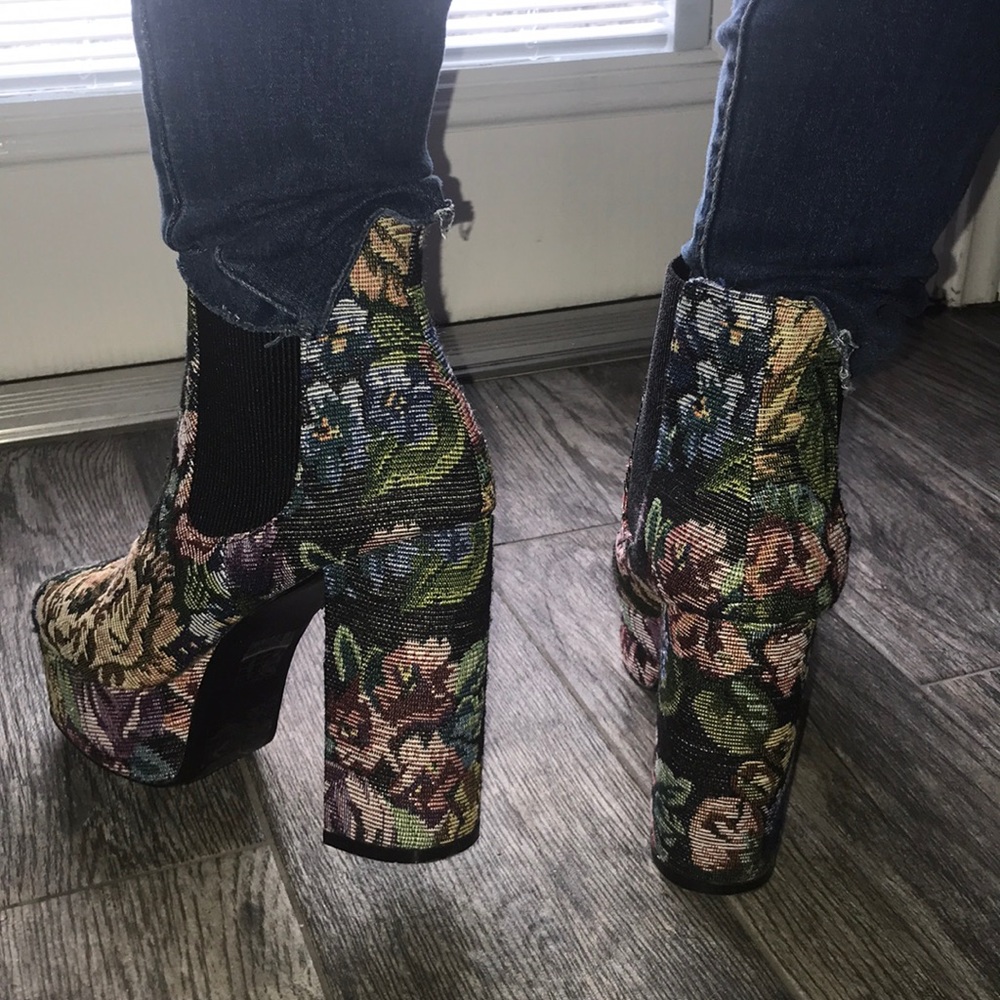 Platform tapestry heels- Size 8 - worn once